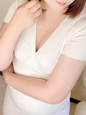 新人みちる