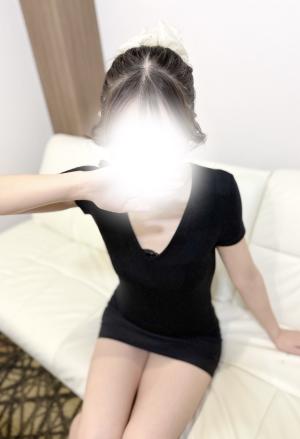 新人りり(研修生)